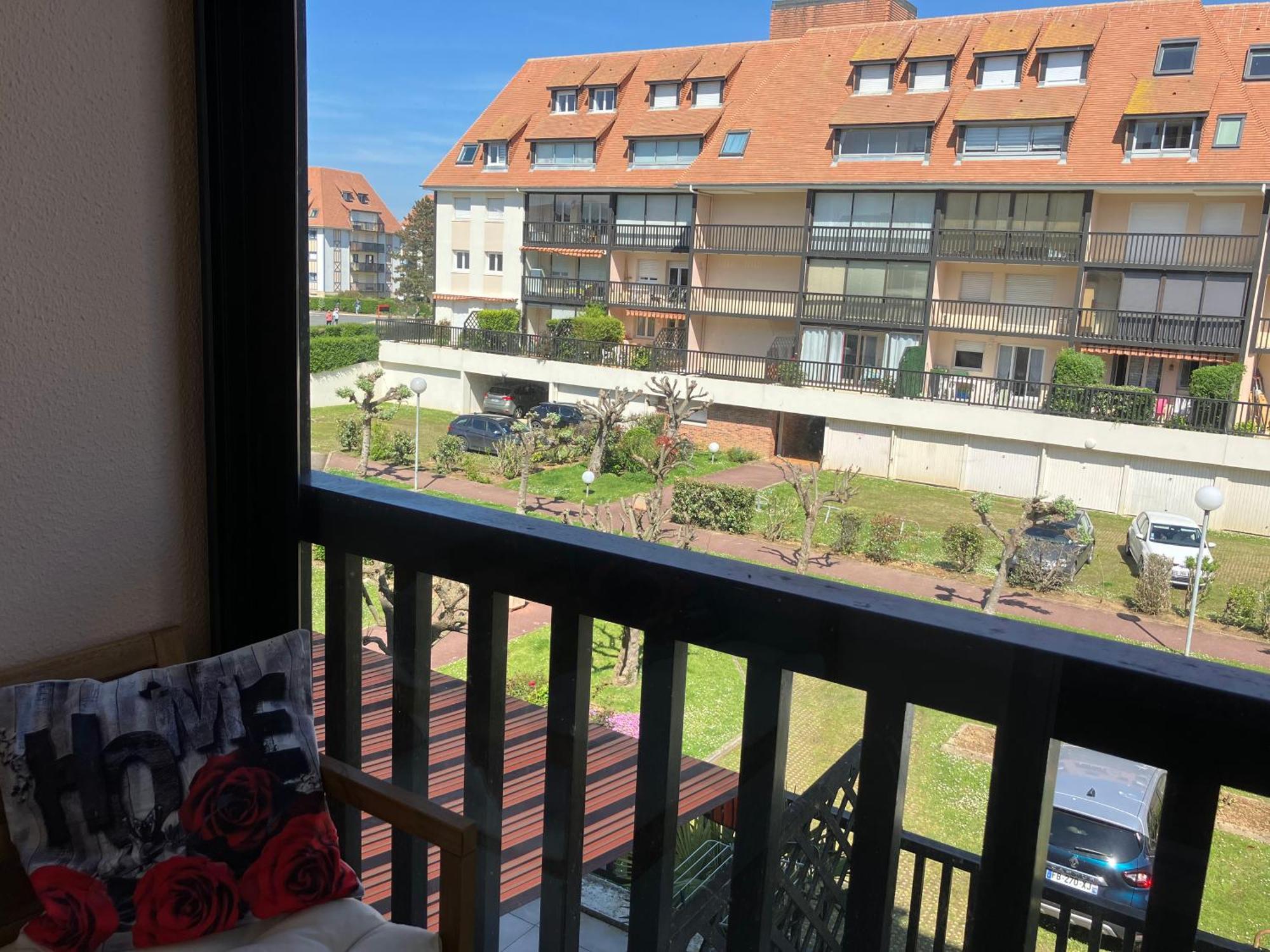 Appartement Neuf Beautiful Villers 1-4 Pers Avec Parking Prive Et A 200 M Plage Екстериор снимка